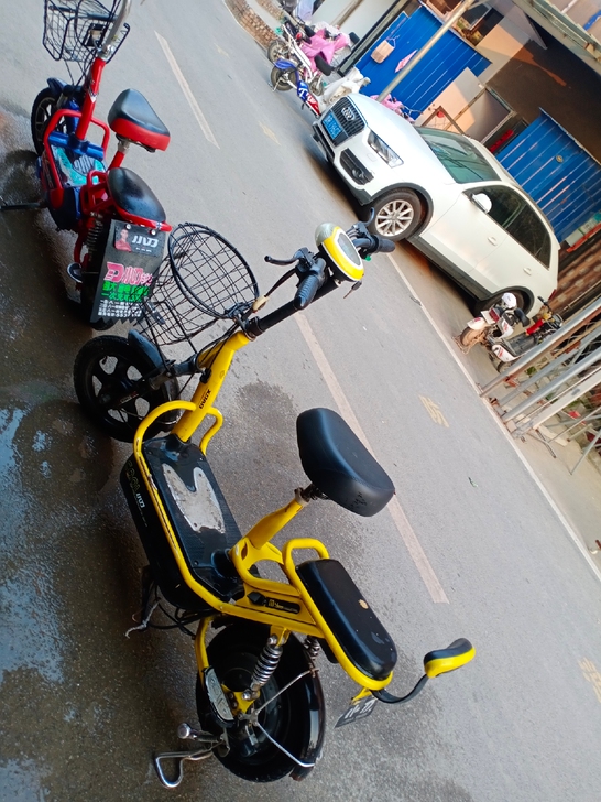 精品小电车低价急售，需要的抓紧联系