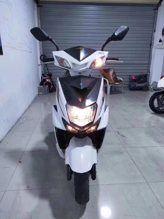 品牌型号 ；二手摩托车女士踏板车雅马哈尚领...