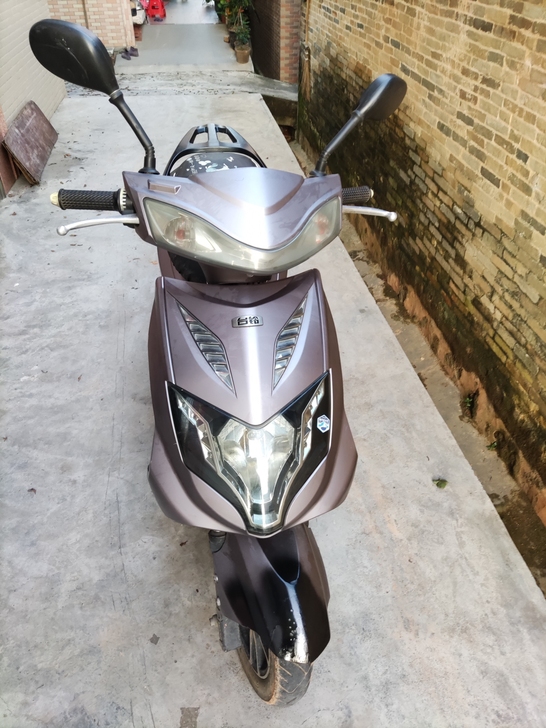 台铃电动车 72V大电池 原装充电器  速...
