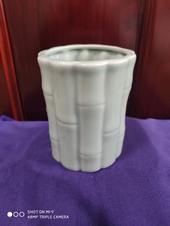 宜兴老青瓷豆青釉竹节笔筒 笔插 文房用品摆件