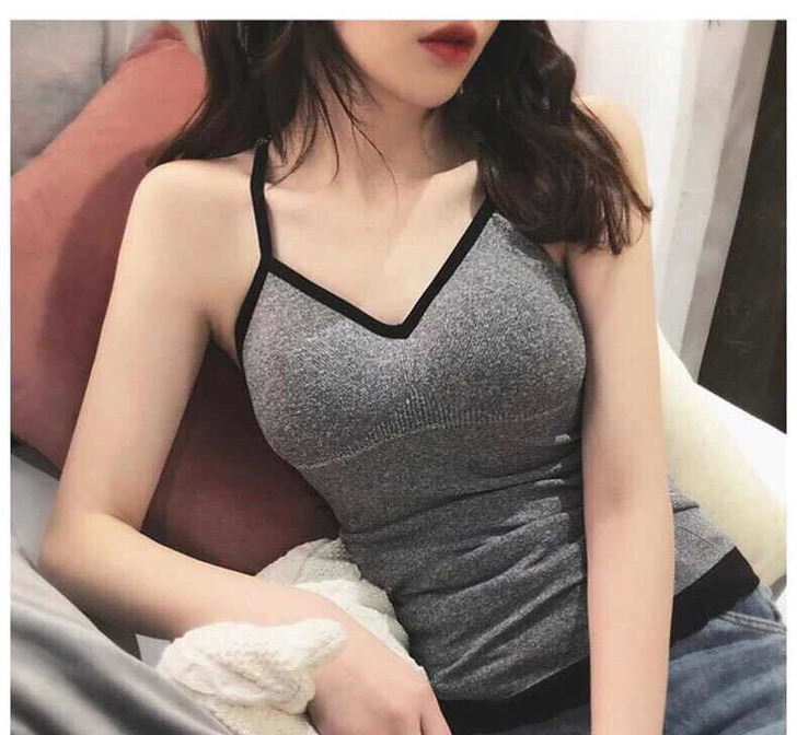穿对衣服秒变瘦 网红交叉美背吊带 v领大胸...