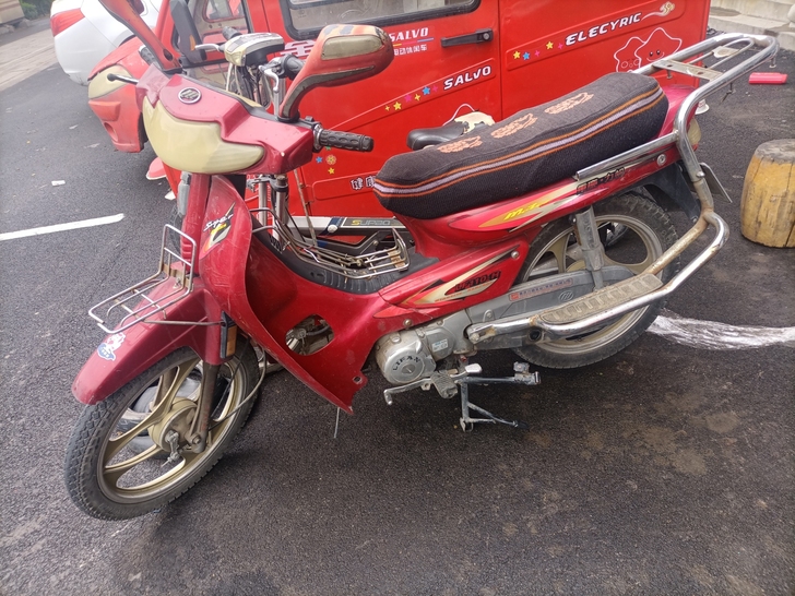 卖力帆110两轮摩托车一辆，内外俱佳，10...