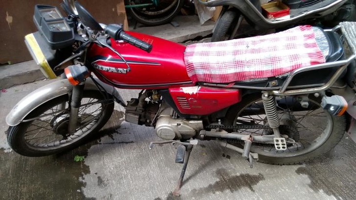 转让省油神器,一手自用力帆100C男装摩托...