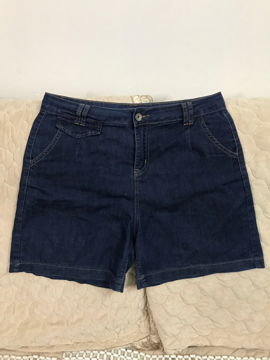 全新女牛仔短裤32码