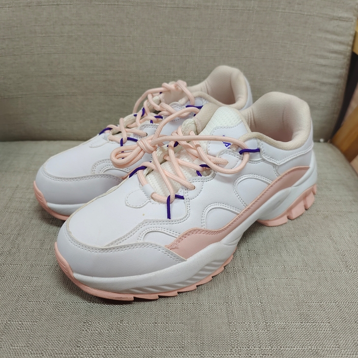 38码骆驼正品女鞋运动鞋，售后鞋特价出