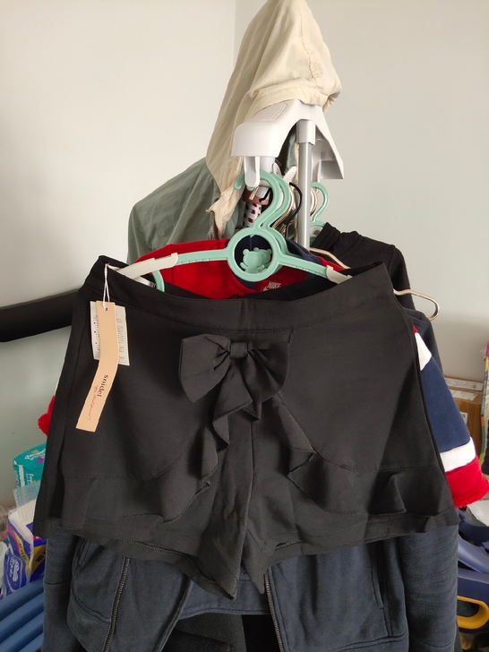 实体店清仓全新女装 snidel 黑色短裤...