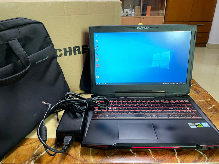 机械革命深海泰坦X6Ti-M2游戏本，本人...