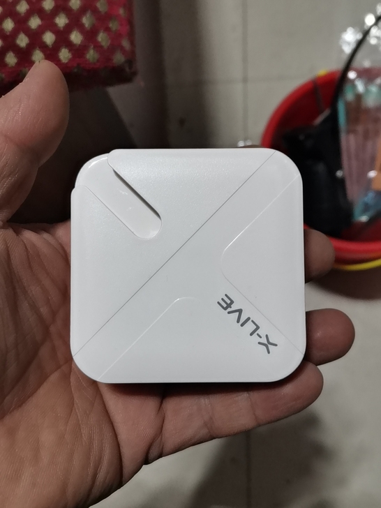 小米便携移动电源 自带插头聚合物锂电池防爆...