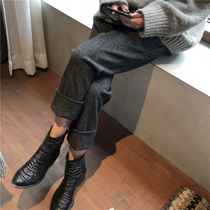 复古人字纹毛呢翻边西装裤秋冬休闲显瘦烟管裤...
