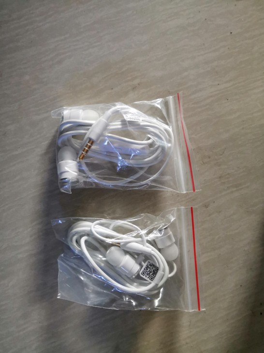 品胜C001入耳式立体声有线耳机