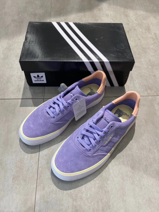 adidas男鞋，百分之百正品，43码，没...