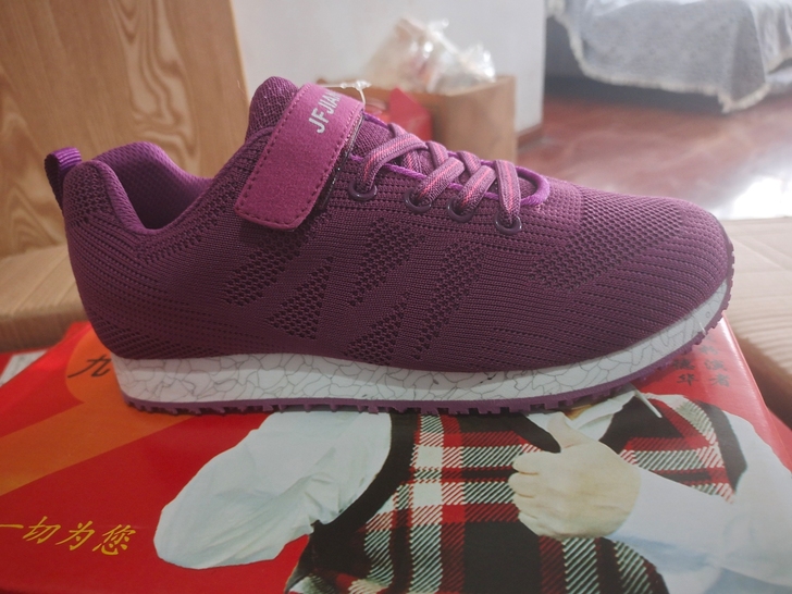 专卖店撤店，断码大处理，品牌鞋，质量非常好...