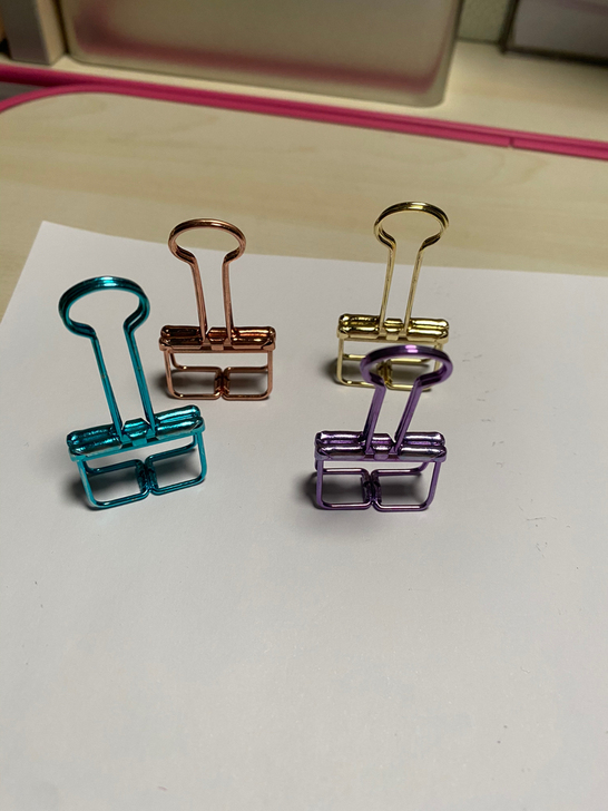 晨光彩虹长尾夹，25mm最实用尺寸。