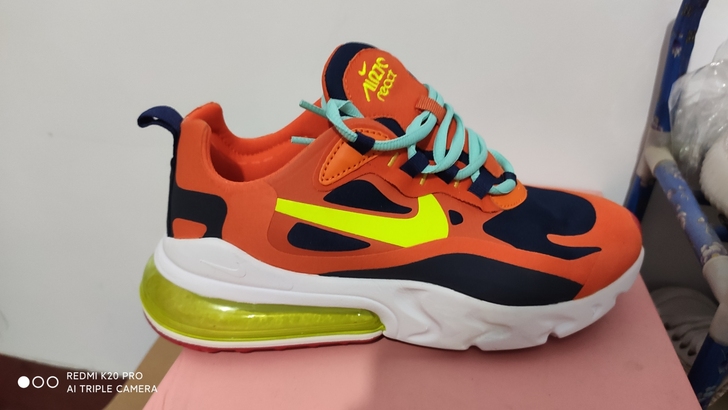 耐克Nike air270，黑橙配色39码...