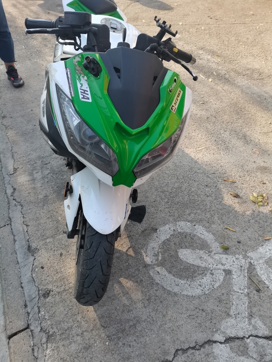 防跑地平线宝雕趴赛，力帆双缸水冷250发动...