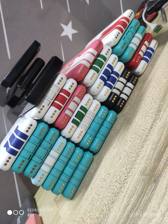 怪兽移动电源 充电宝 包邮 8～9成新