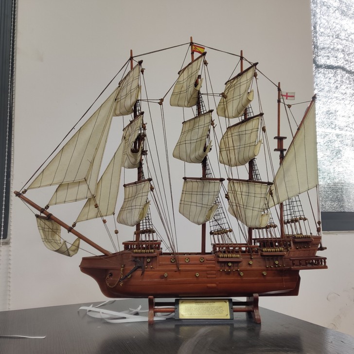 西班牙无敌战舰模型 实木质帆船模型摆件 地...