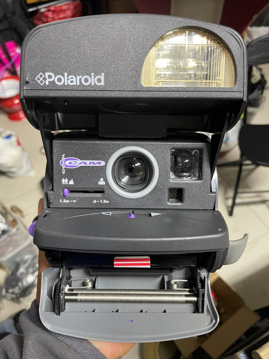 宝丽来cam系列一次成像相机，如图手带老化...