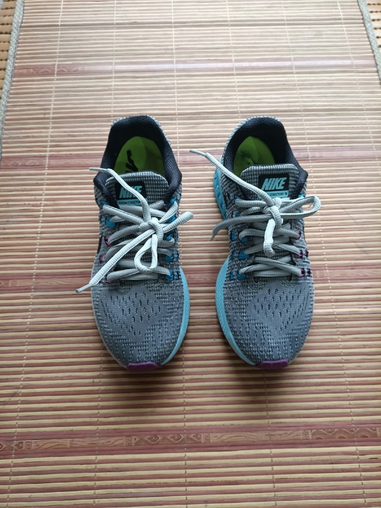 36.5码耐克运动鞋           ...