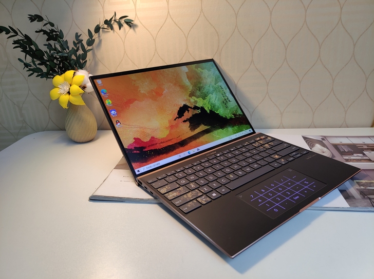 华硕(ASUS)灵耀X纵横 英特尔Evo平...