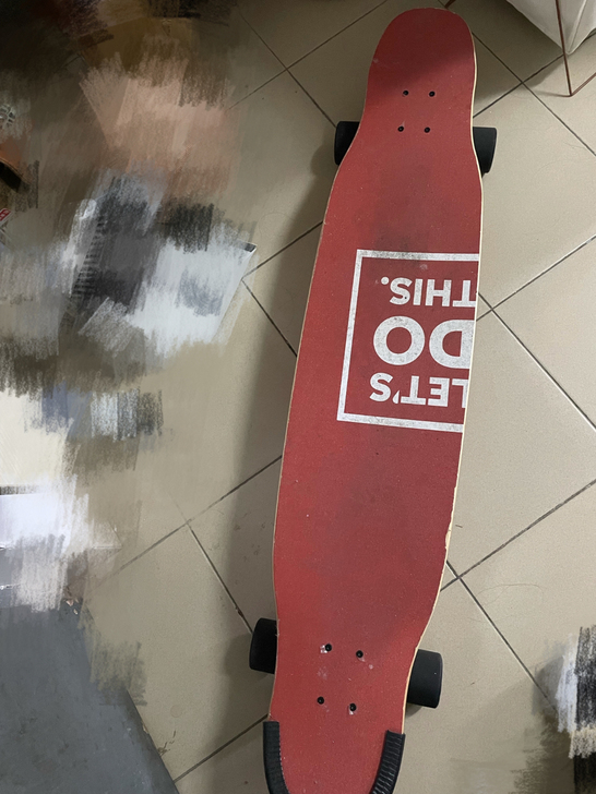 出滑板,长板,去年买的,因为不怎么会,买来...