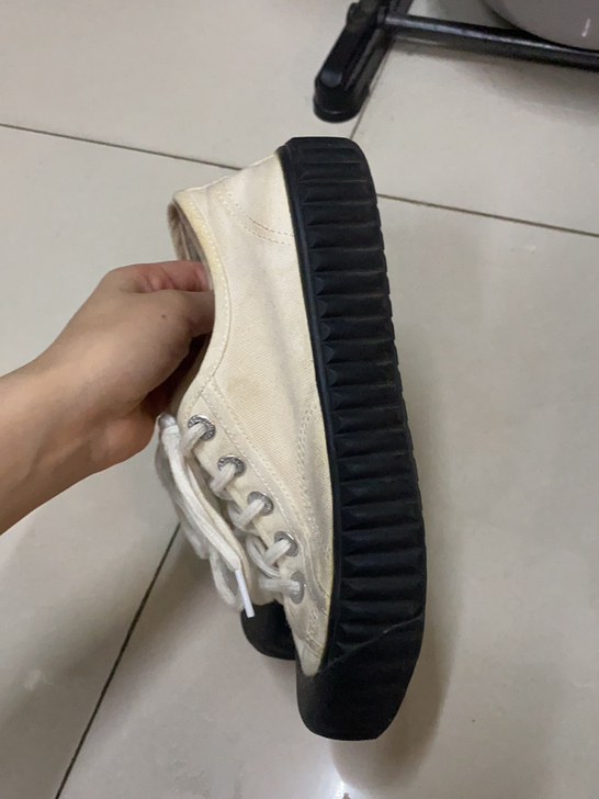 大孚飞跃饼干鞋，36码，穿的少，今年都没穿...