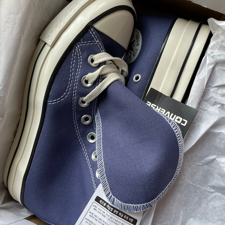 处理一双匡威36.5码