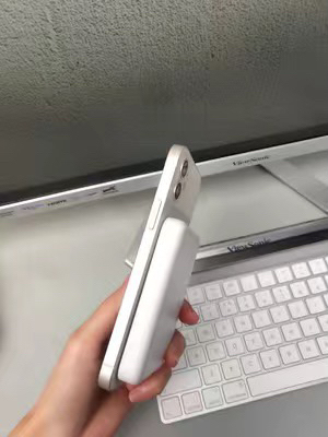 全新未拆封无线磁吸充电宝适用苹果华为小米手...