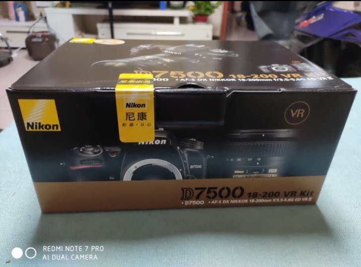尼康 D7500 配18-200单反套机