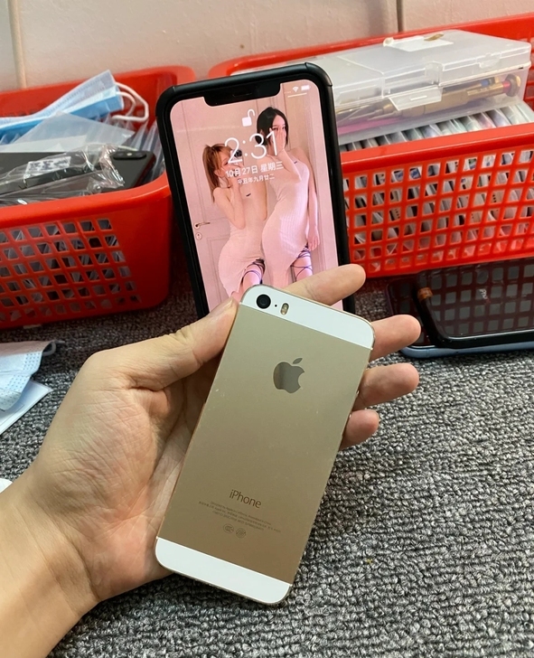二手苹果5/5s学生老人备用原装iPhon...
