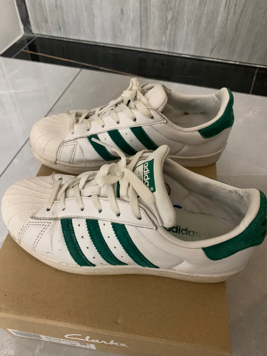 Adidas贝壳鞋，专柜购入，保证正品，3...