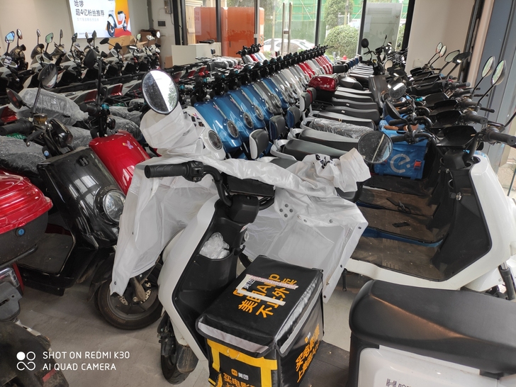 外卖车租赁,全新车,月租低至100! 押...
