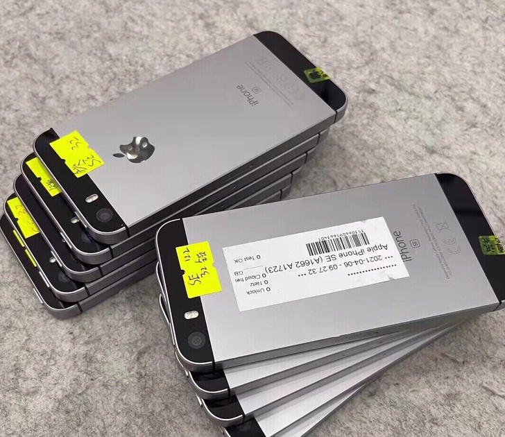 iPhone SE 64G 99新仅激活未...