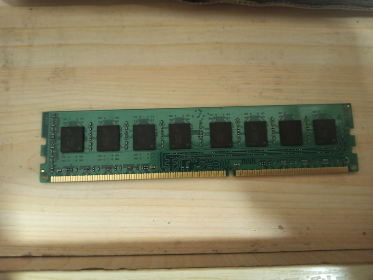 电脑内存条ADM   DDR31600内存...
