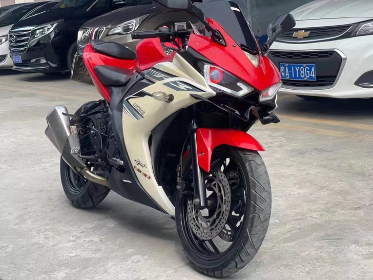 低价出一台R3,双缸水冷400cc。有牌有...