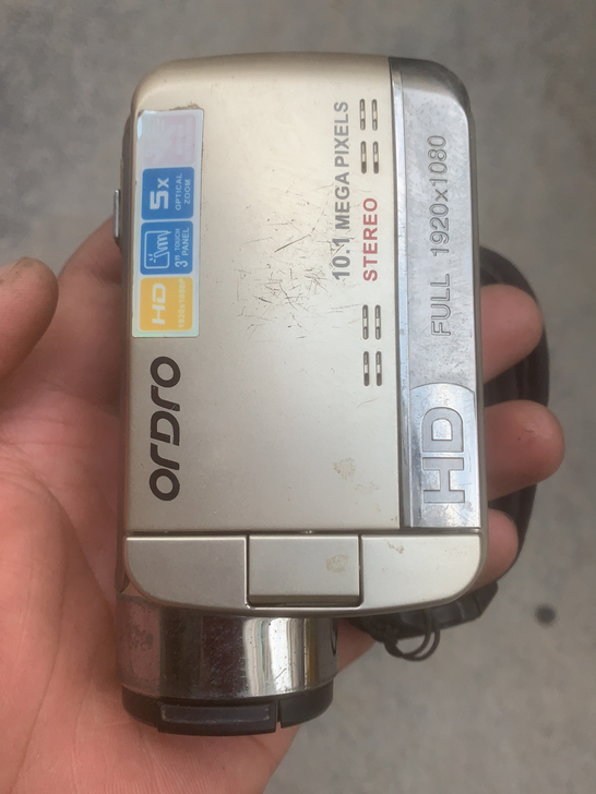 欧达dv,型号HDV-Z10,原装电池,带...