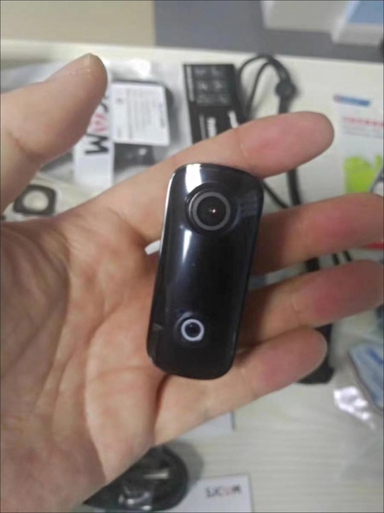 SJCAM拇指运动相机摩托记录仪，全新未使...