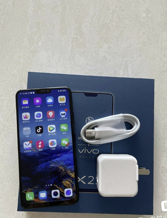 vivox21几乎全新的正版手机，只用了一...