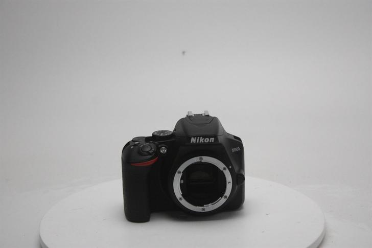 95新 捡漏 尼康机身 D3500  国行