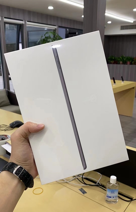 iPad 2021最新款，10.2寸，64...