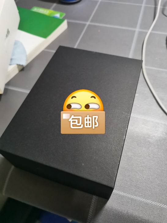 型号在背面，盒子完好无损，今年上半年购入，...