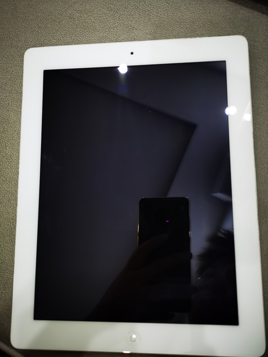 ipad-A1395，不小心摔了一下黑屏了...