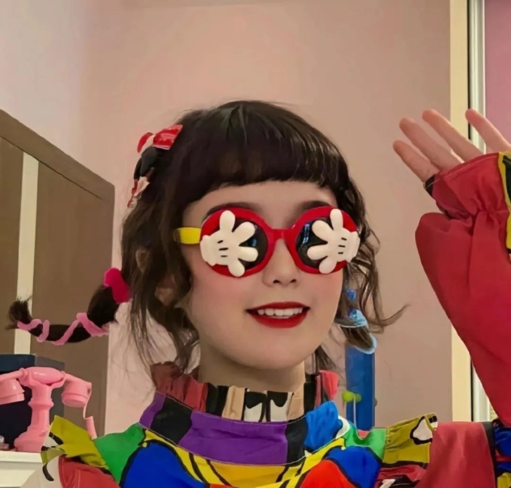 本人已过专四专八，六级560。