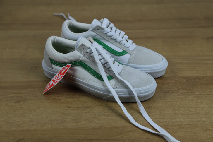 vans OS 经典白绿