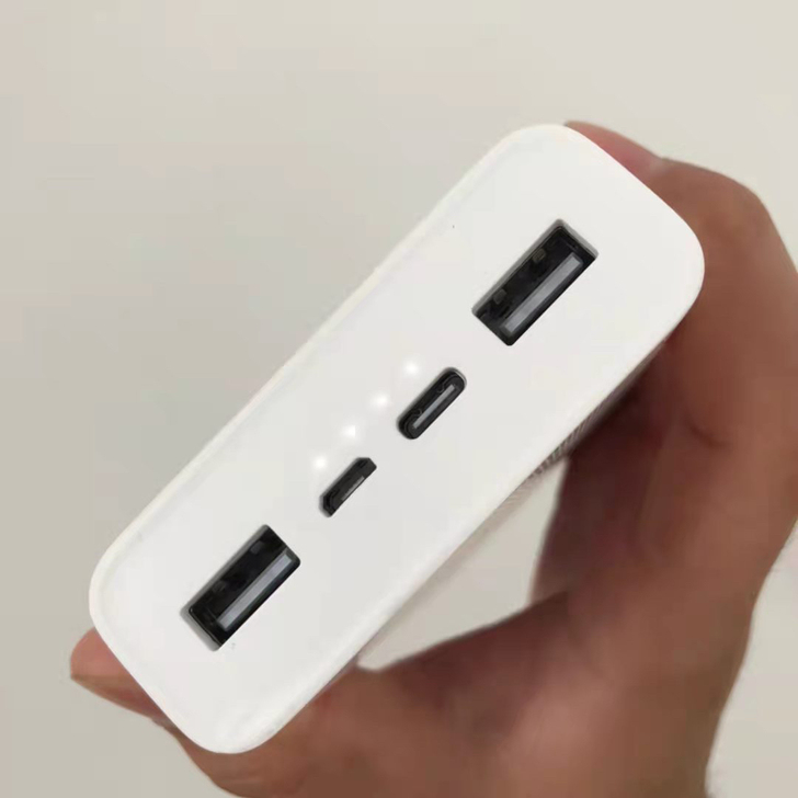 清仓全新未拆封小米3移动电源双向快充200...