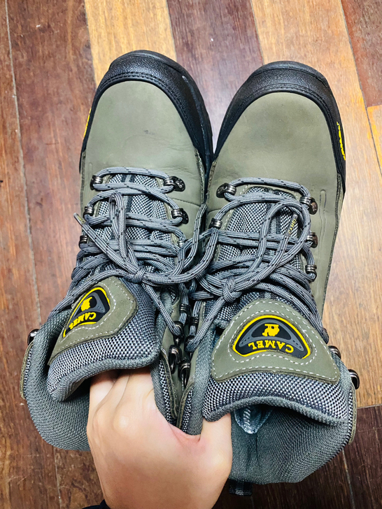 骆驼 男鞋 40码   999999成新