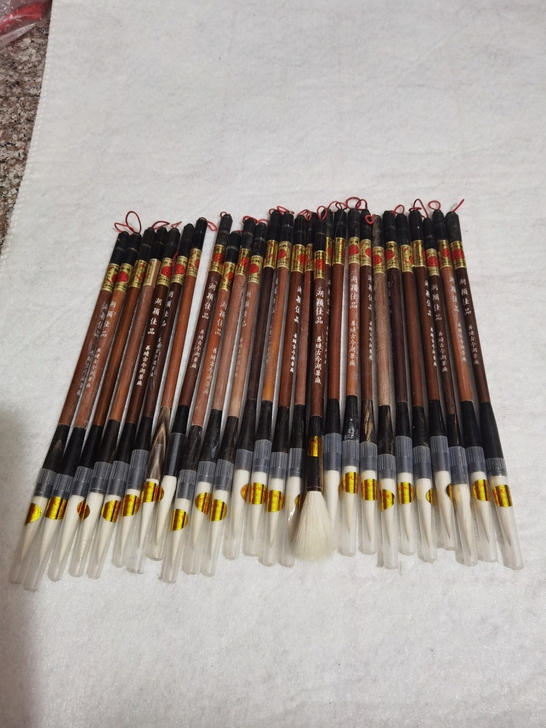 善琏湖笔，库存老毛笔，27支一起拍，单支3...