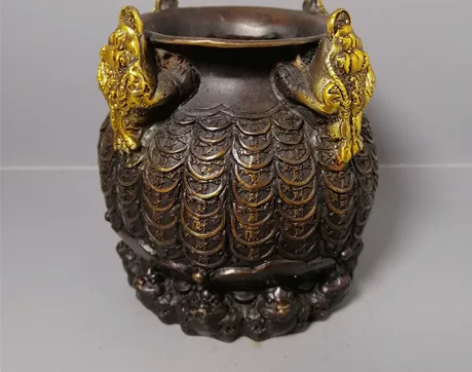 古玩铜器收藏，纯铜金钱罐，工艺精湛 材质：...