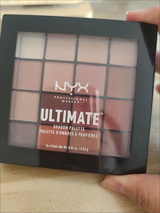 美国NYX16色眼影盘南瓜大地色珠光哑光防...
