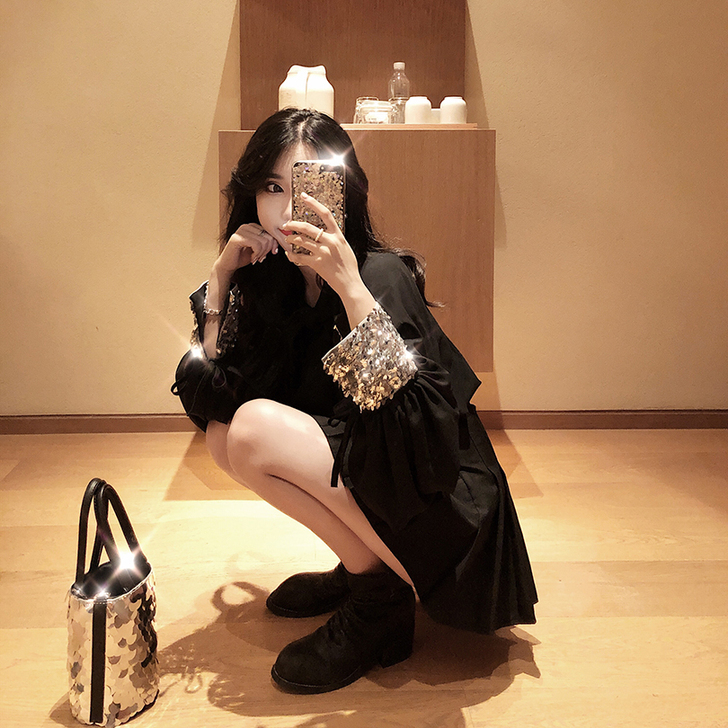衬衫女秋装2018新款chic长袖黑色收腰...
